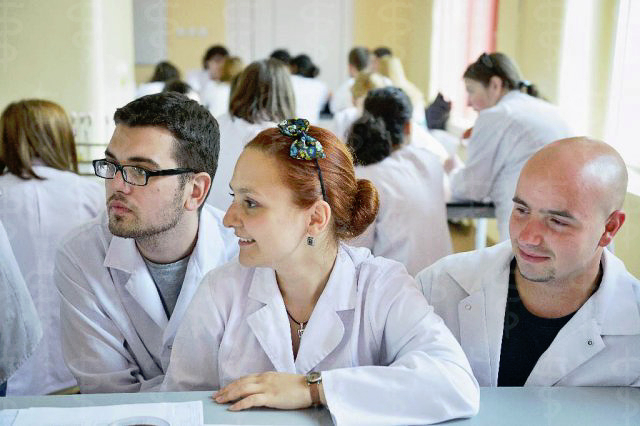 Fotogalerie der Universität Cluj Napoca Rumänien